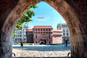 皇马惨遭阆苏士绝杀，客场失分严峻